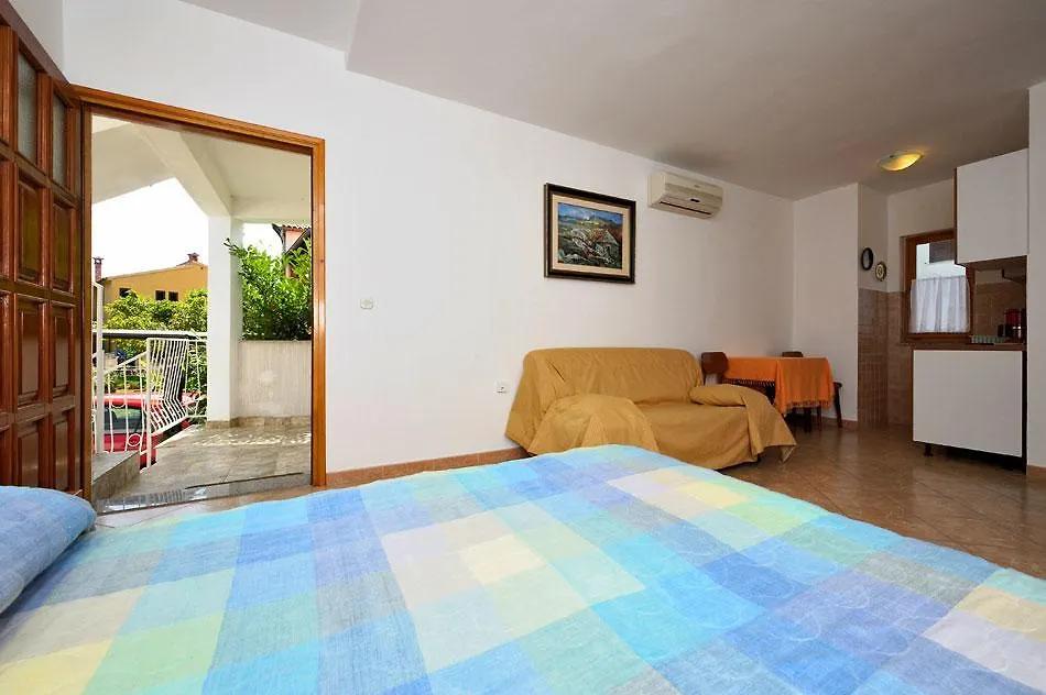Guest House Ab Adria Home Ровинь