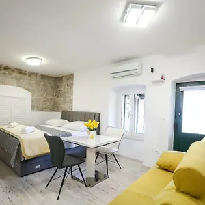 Guest house Kate ****